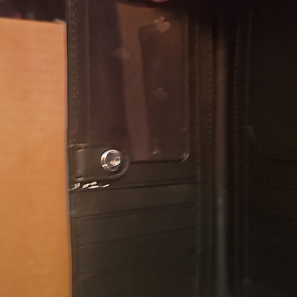 Kate Spade - Picture 4 of 4